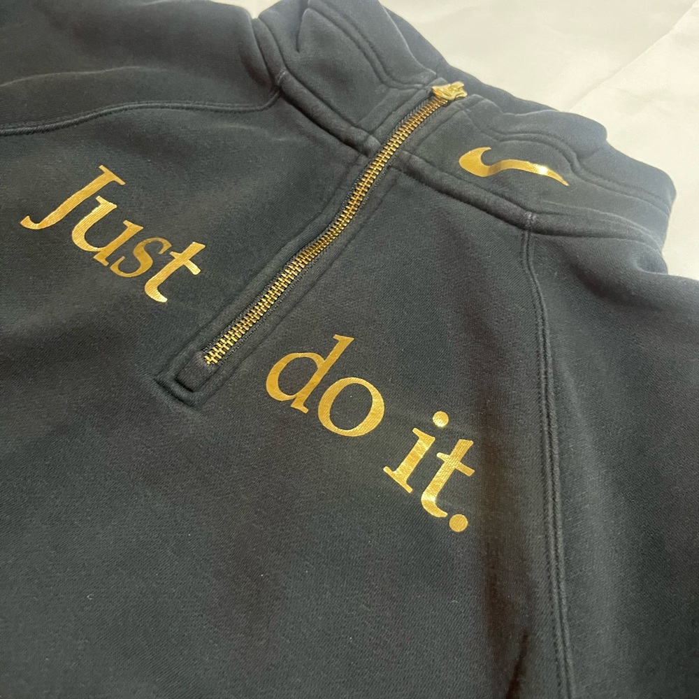 Women’s Small Nike Cropped Black and Gold Sweatshirt Hoodie